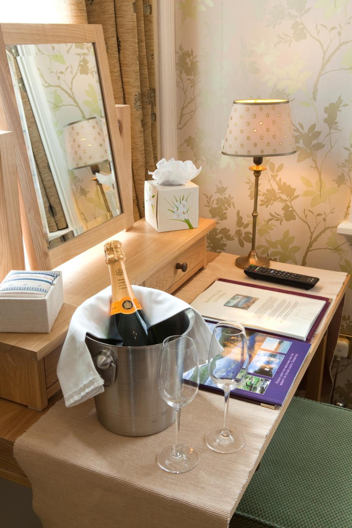 The Edwardene Hotel Keswick  Room photo