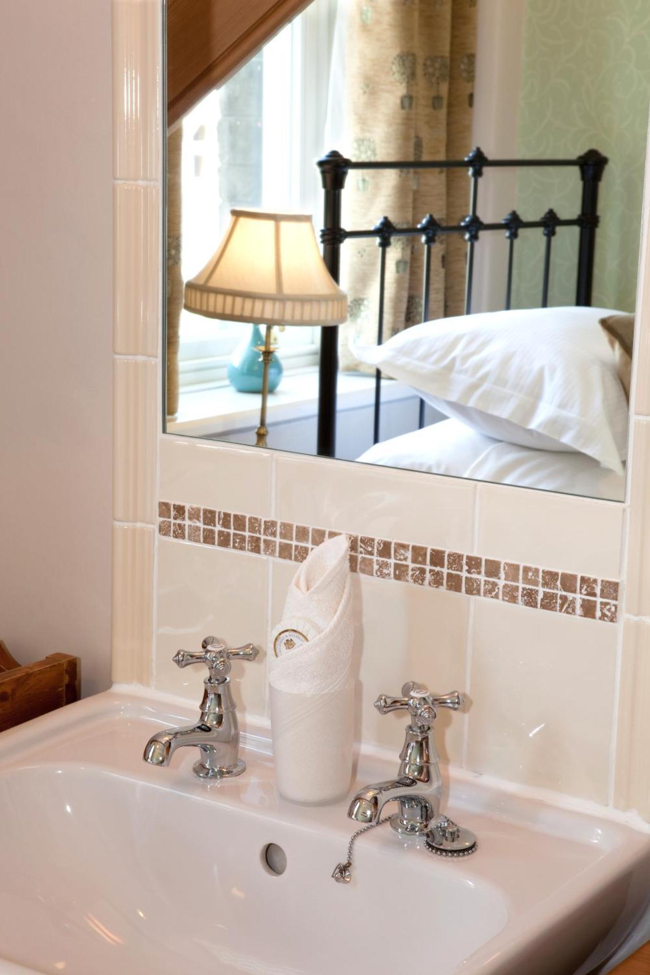 The Edwardene Hotel Keswick  Room photo