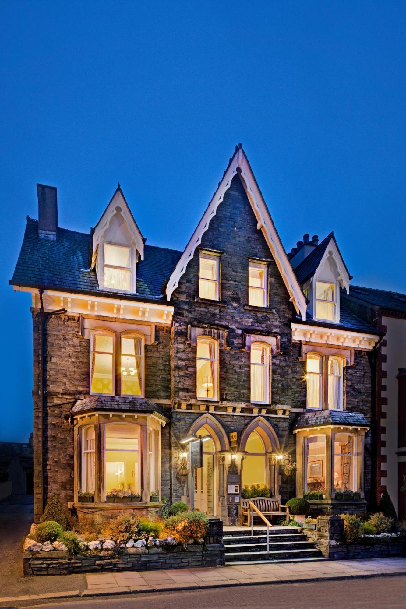 The Edwardene Hotel Keswick  Exterior photo